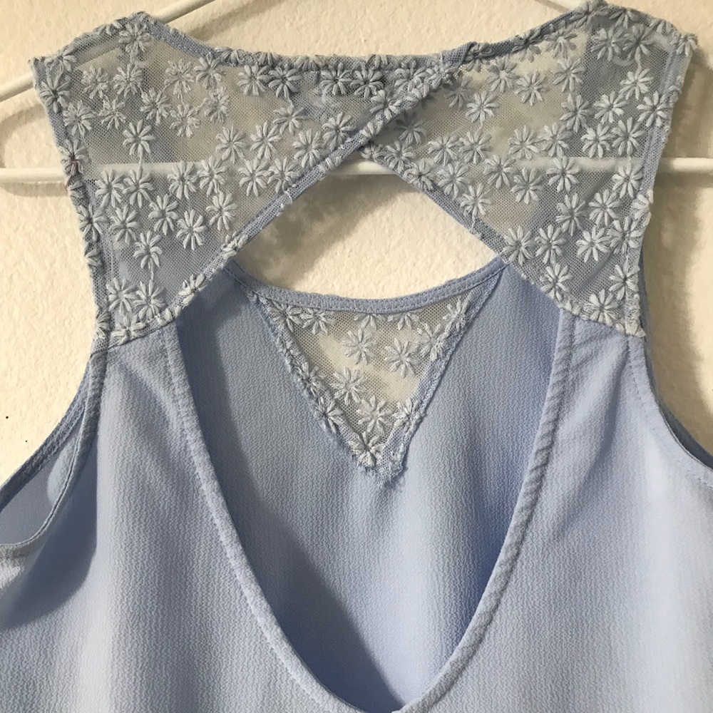 blouse - Picture 4 of 5